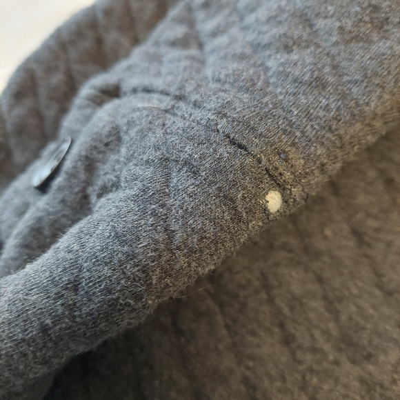 Avalanche Grey Quilted Button Cuff Crewneck Sweatshirt Outdoor Minimalist Size S - Picture 11 of 16